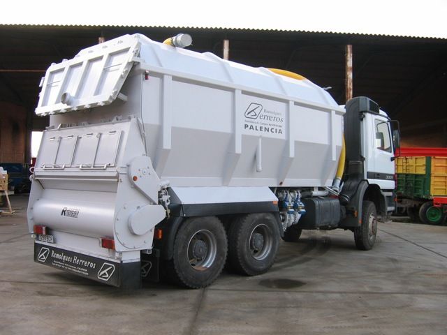 Equipo Herreros para obras públicas